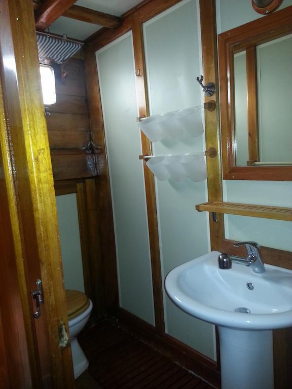 Venezia Boat & Breakfast Caicco Freedom Hotel Room photo