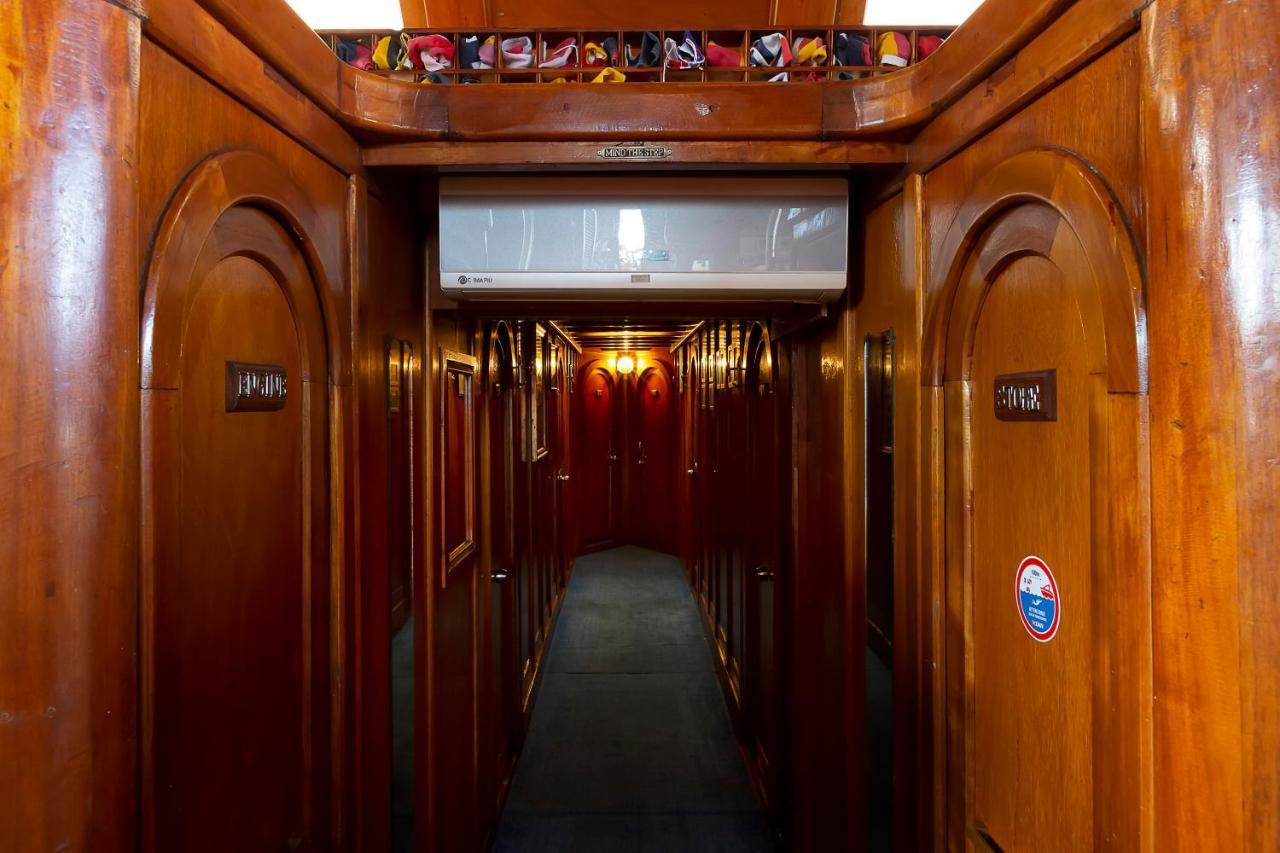 Venezia Boat & Breakfast Caicco Freedom Hotel Exterior photo