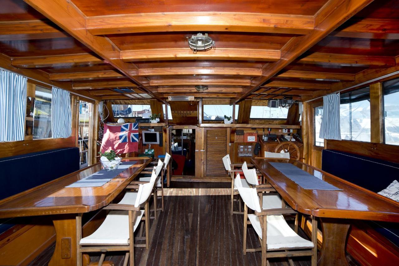 Venezia Boat & Breakfast Caicco Freedom Hotel Exterior photo